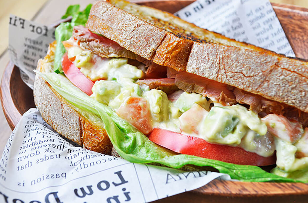 【北海道*トマム】カフェ・ジェラート店での接客・調理補助スタッフ！