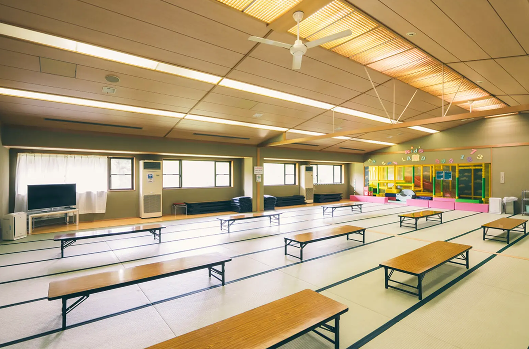 【池の平温泉*スキー場隣接】飲食店内のホールスタッフ！